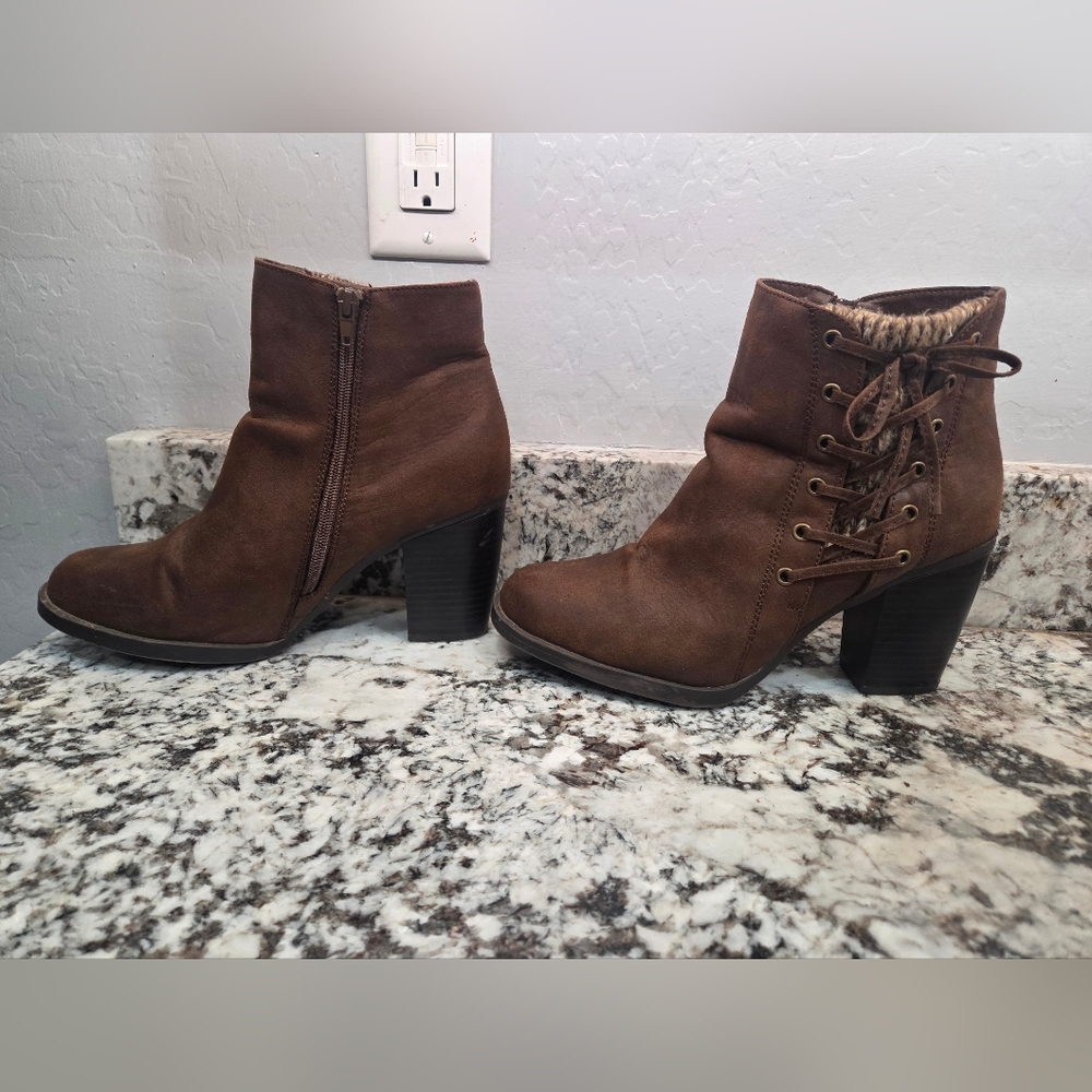 Stunning Rampage Dark Brown Ankle Boots Heel-‎ Size 10 Woman